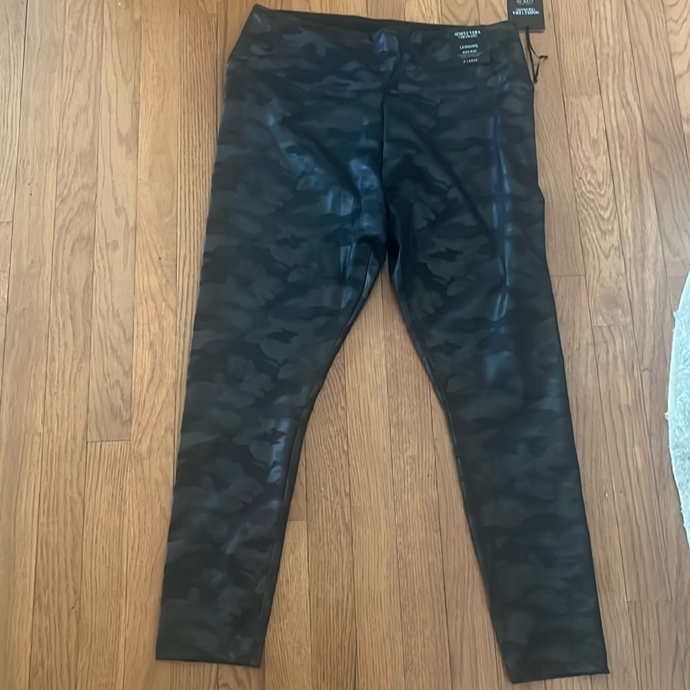 Simply Vera High Rise Legging